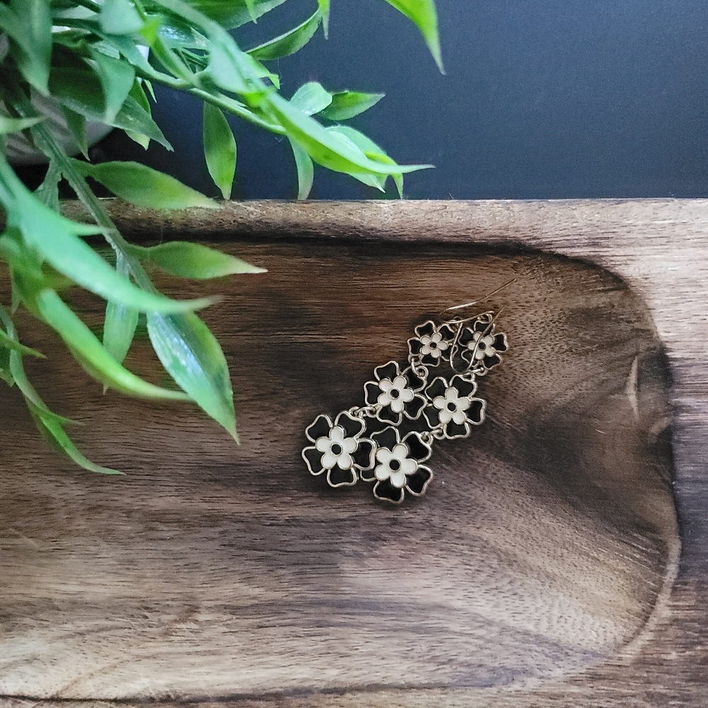 Flower earrings